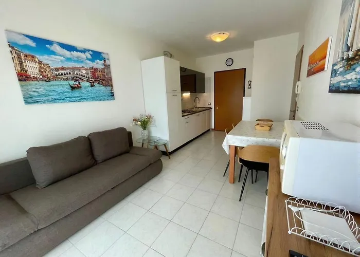 Luminous Flat With Balcony Appartement